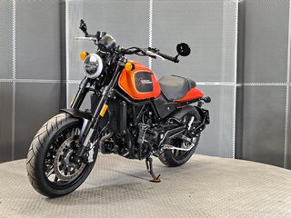 2023 Harley-Davidson X500, оранжевый, 549000 рублей, вид 4