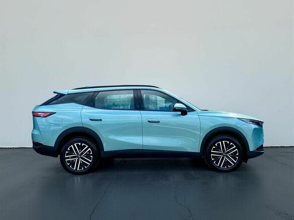 2025 Omoda C7, зелёный, 3266010 рублей - вид 2