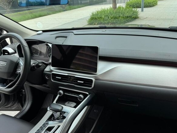 2021 Geely Coolray (Binyue) I, серый, 1290000 рублей - вид 15