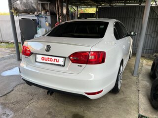 2011 Volkswagen Jetta VI, белый, 750000 рублей, вид 5