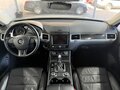 2017 Volkswagen Touareg II Рестайлинг, белый - вид 9
