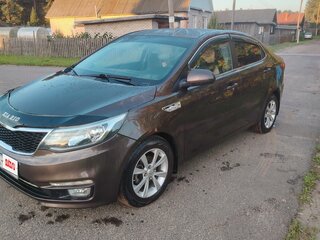 2016 Kia Rio III Рестайлинг, коричневый, 1060000 рублей, вид 1