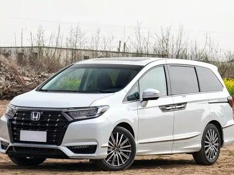 2025 Honda Elysion II Рестайлинг 2, белый, 5660000 рублей, вид 1