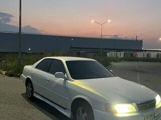 1996 Toyota Chaser VI (X100), белый, 560000 рублей, вид 1