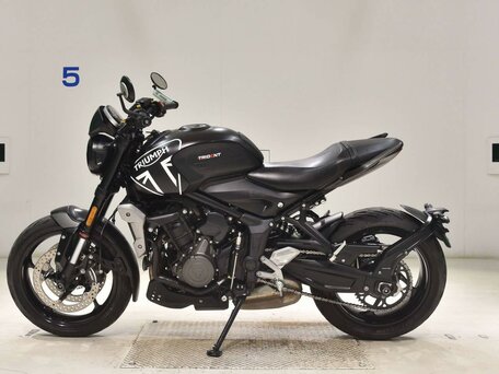 2023 Triumph Trident 660, чёрный, 825000 рублей, вид 1