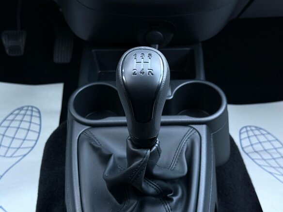2026 Lada (ВАЗ) Granta I Рестайлинг, белый, 1101000 рублей - вид 19