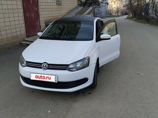 2012 Volkswagen Polo V, белый, 699000 рублей, вид 2