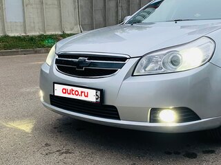 2012 Chevrolet Epica V250 Рестайлинг, серебристый, 699000 рублей, вид 1