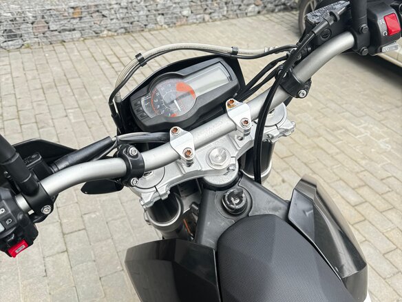2011 KTM 690 SMC, белый, 499000 рублей - вид 7