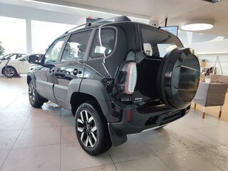 2026 Lada (ВАЗ) Niva Travel I Рестайлинг, чёрный, 1789000 рублей, вид 4