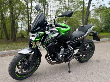 2019 Kawasaki Z 650, зелёный, 650000 рублей, вид 2
