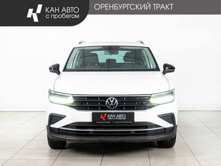 2020 Volkswagen Tiguan II Рестайлинг, белый, 2428000 рублей, вид 2