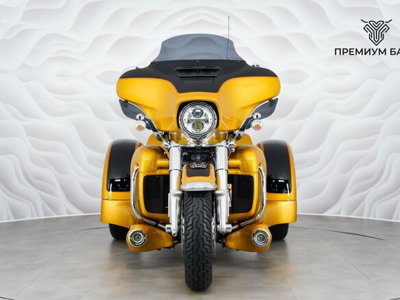 2023 Harley-Davidson Tri Glide, золотистый, 4799000 рублей - вид 3