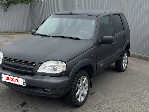 2004 Chevrolet Niva I, чёрный, 300000 рублей
