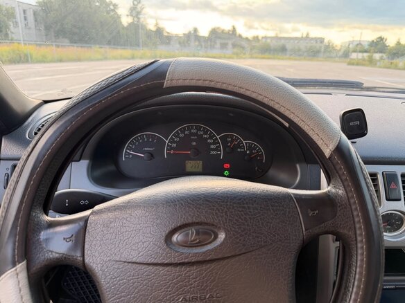 2010 Lada (ВАЗ) Priora I, чёрный, 330000 рублей - вид 12