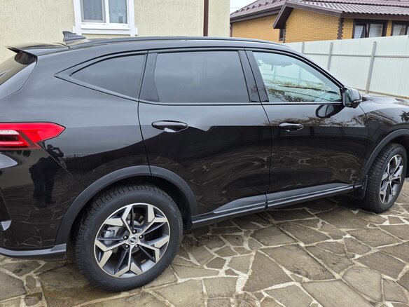 2023 Haval F7 I Рестайлинг, чёрный, 1845000 рублей - вид 2
