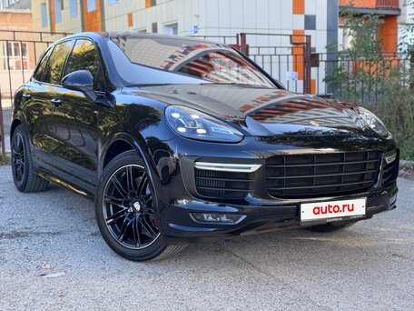 2015 Porsche Cayenne GTS II Рестайлинг (958), чёрный, 3650000 рублей, вид 2