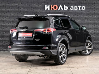 2017 Toyota RAV4 IV (XA40) Рестайлинг, чёрный, 2390000 рублей, вид 4