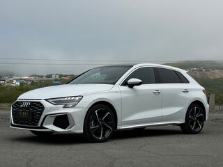 2023 Audi A3 Sportback 35 TFSI IV (8Y), белый, 1950000 рублей, вид 2