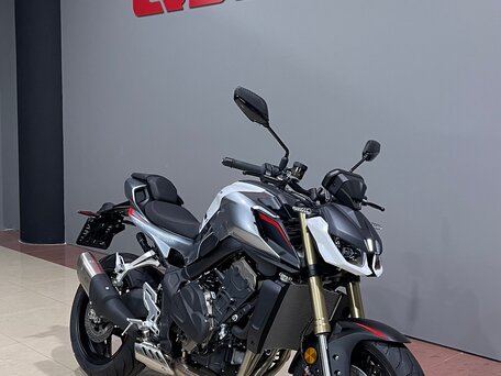2026 QJMotor SRK 800, белый, 820000 рублей, вид 2