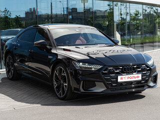 2026 Audi A7 L 45 TFSI II (4K), чёрный, 7390000 рублей, вид 3