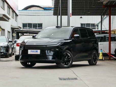 2026 Toyota bZ3X 67.9 kWh, чёрный, 2630000 рублей, вид 1