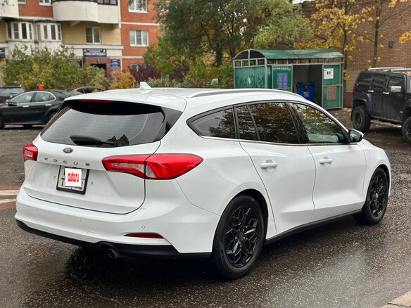 2019 Ford Focus IV, белый, 1350000 рублей - вид 3