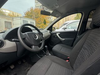 2013 Renault Sandero I, чёрный, 650000 рублей, вид 5