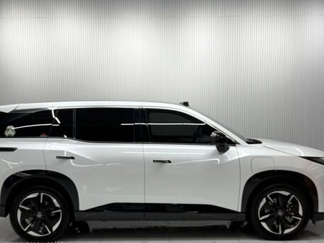 2026 Toyota bZ3X 50 kWh, белый, 3050000 рублей, вид 5
