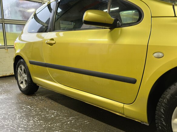 2004 Peugeot 307 I, жёлтый, 300000 рублей - вид 15
