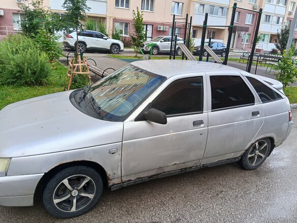 2007 Lada (ВАЗ) 2112, серебристый, 115000 рублей - вид 2