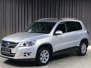 2010 Volkswagen Tiguan I, серебристый, 899000 рублей, вид 1