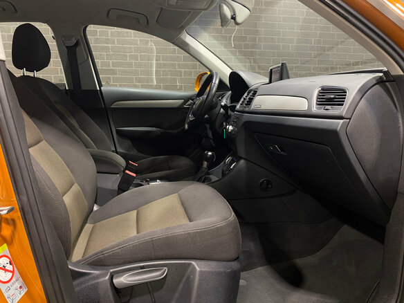 2014 Audi Q3 I (8U), оранжевый, 1730000 рублей - вид 9