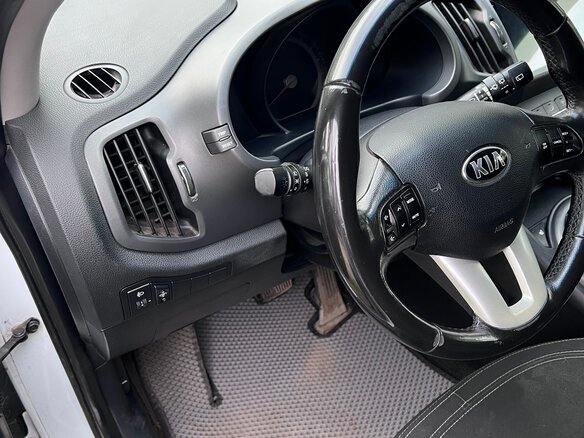 2013 Kia Sportage III, белый, 1235000 рублей - вид 10