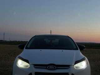 2014 Ford Focus III, белый, 620000 рублей, вид 2