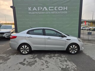 2014 Kia Rio 6-speed III, серый, 930000 рублей, вид 4