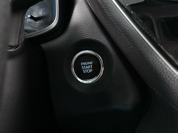 2024 Toyota Corolla Cross I, белый, 2969000 рублей - вид 17