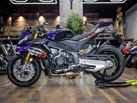 2026 Aprilia Tuono V4, фиолетовый, 2590000 рублей, вид 5