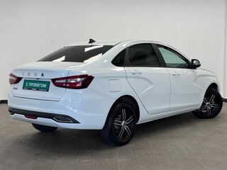 2024 Lada (ВАЗ) Vesta I Рестайлинг (NG), белый, 1245000 рублей, вид 2