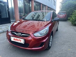 2013 Hyundai Solaris I, красный, 800000 рублей, вид 2