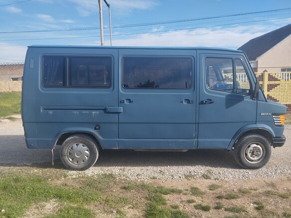 1985 Mercedes-Benz T1, синий, 355000 рублей - вид 1