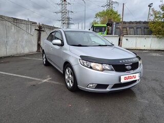 2009 Kia Cerato 4-speed II, серебристый, 700000 рублей, вид 2