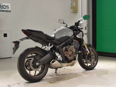 2024 Honda CB 650R, серый, 1199000 рублей, вид 5