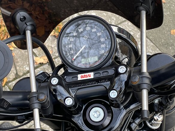 2020 Harley-Davidson Sportster 1200, чёрный, 1200000 рублей - вид 1
