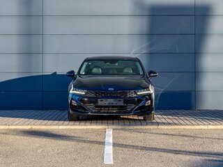 2020 Kia K5 III, чёрный, 2455000 рублей, вид 2