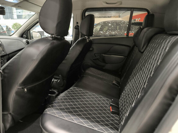 2019 Renault Sandero Stepway II Рестайлинг, серебристый - вид 11