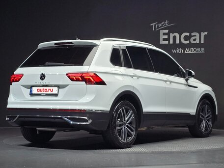 2024 Volkswagen Tiguan II Рестайлинг, белый, 3660000 рублей, вид 4