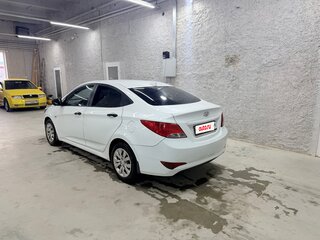 2015 Hyundai Solaris I Рестайлинг, белый, 539000 рублей, вид 3