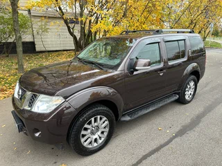 2010 Nissan Pathfinder III Рестайлинг, коричневый, 1765000 рублей, вид 1