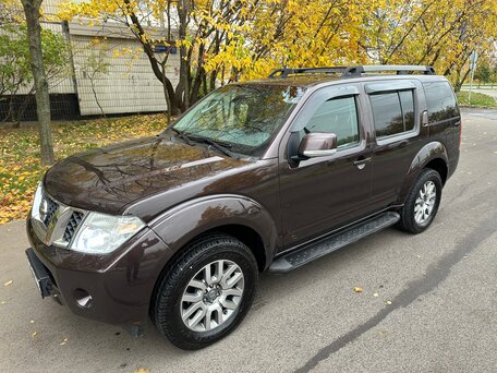 2010 Nissan Pathfinder III Рестайлинг, коричневый, 1765000 рублей, вид 1